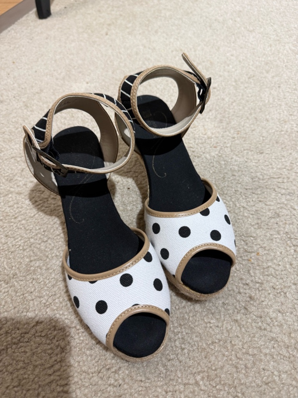 NEW Polka Dot Ankle-Strap Wedge Canvas Sandals in White and Black 7.5